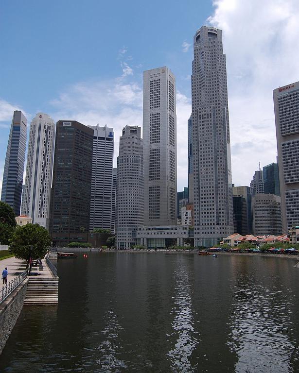 2008-10-09_065138_0221.jpg - Idziemy coś zjeść