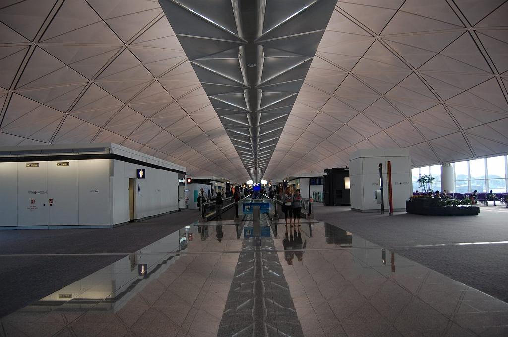 2008-10-08_020243_0082.jpg - Hong Kong International Airport - Chek Lap Kok Airport